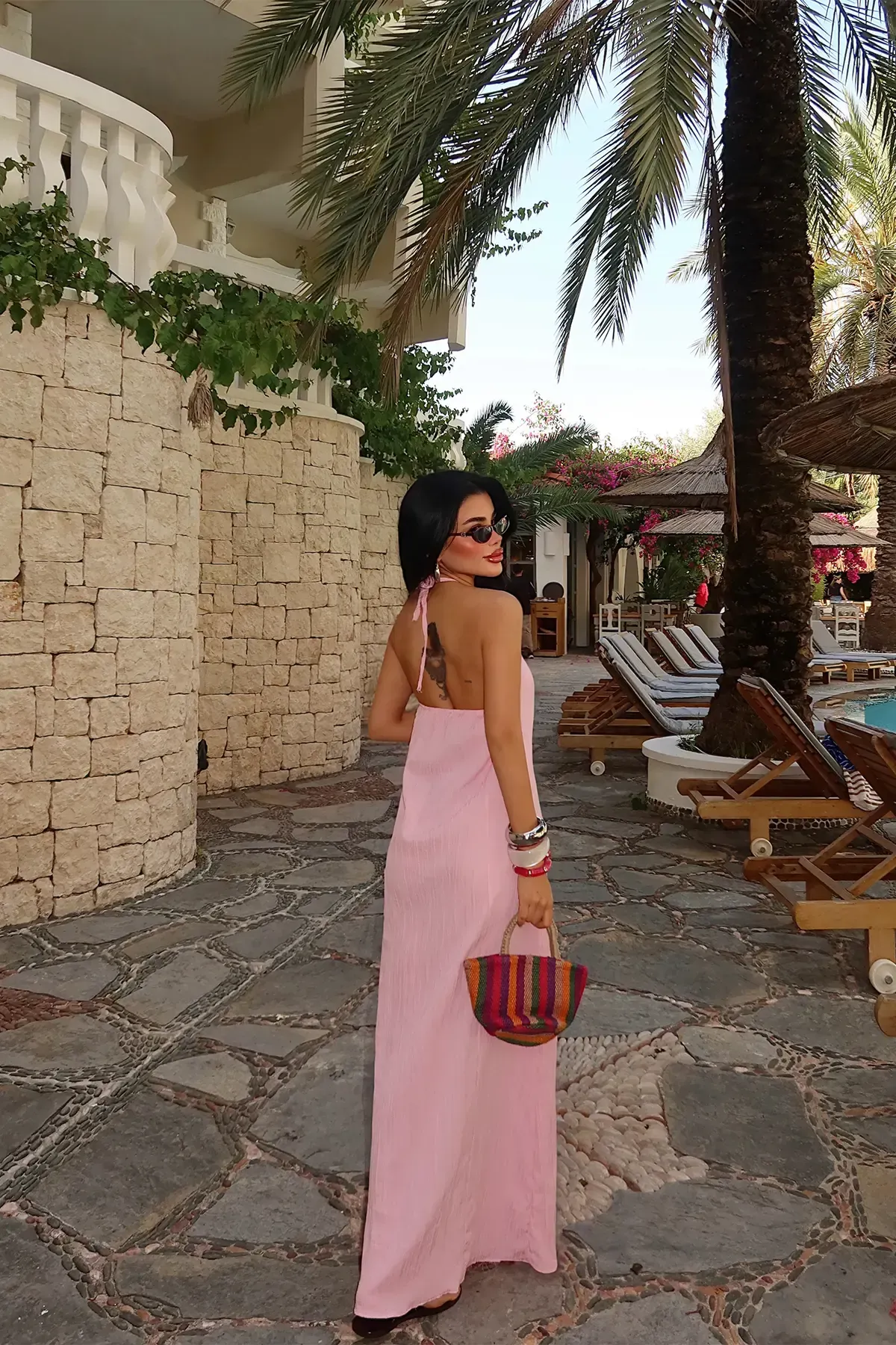 Roze duga haljina sa halter vezivanjem - slika 4